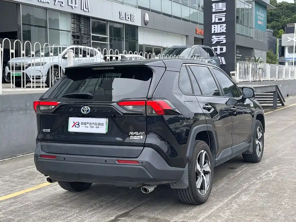 Toyota RAV4 Prime — миниатюра 7