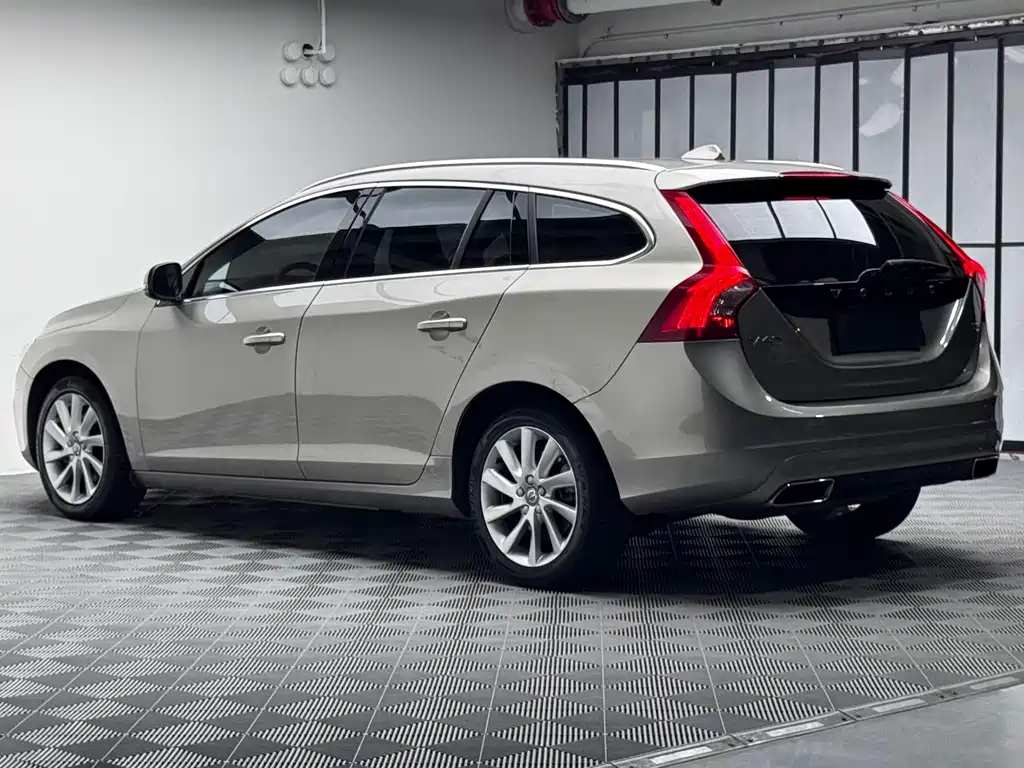 Volvo V60 — миниатюра 7