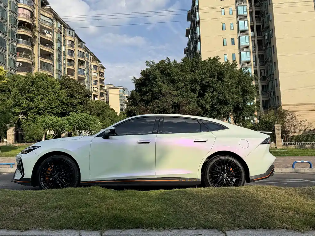 Changan UNI-V — миниатюра 6