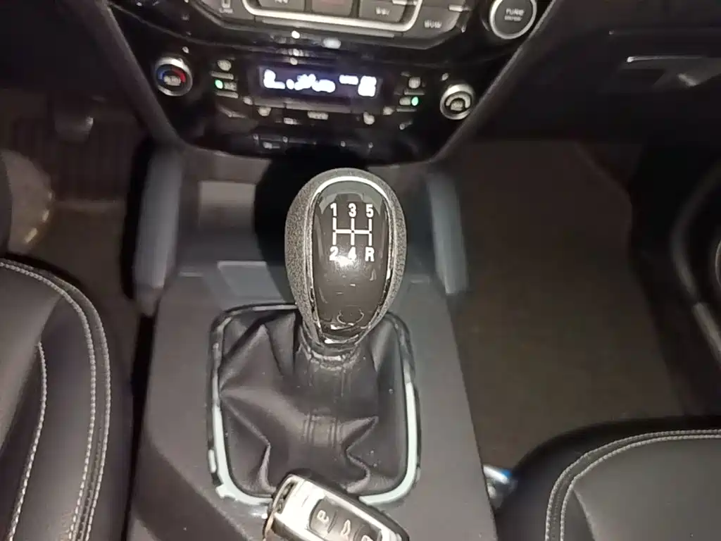 Geely Vision X6 — миниатюра 14