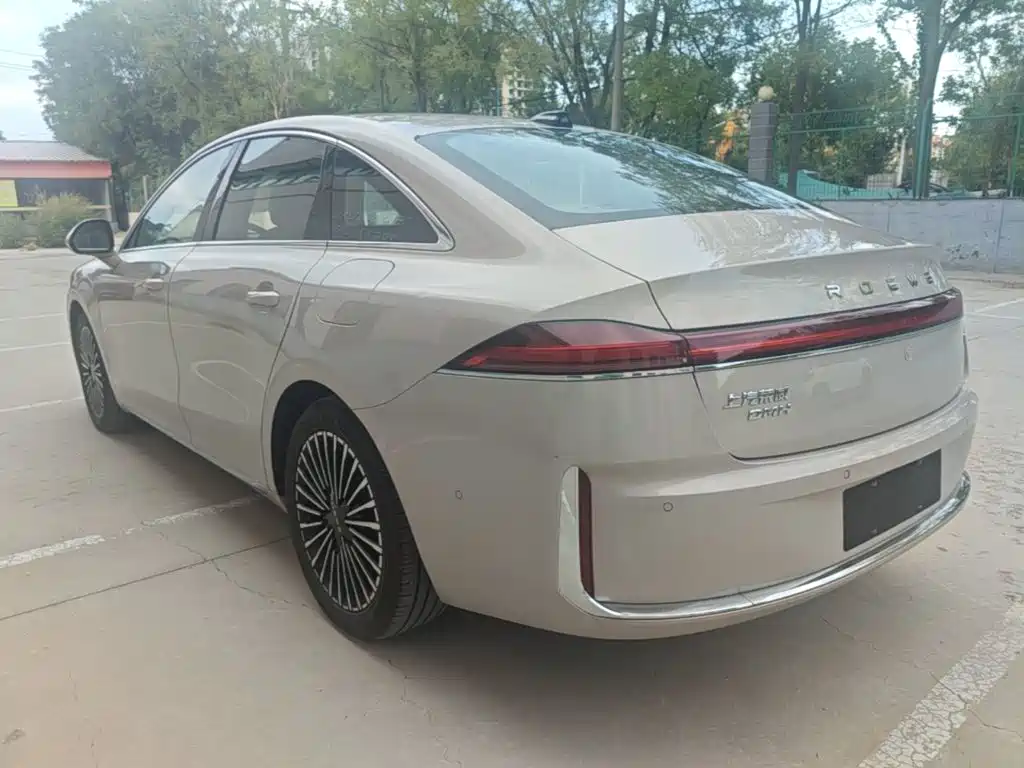 Roewe M7 DMH — миниатюра 5