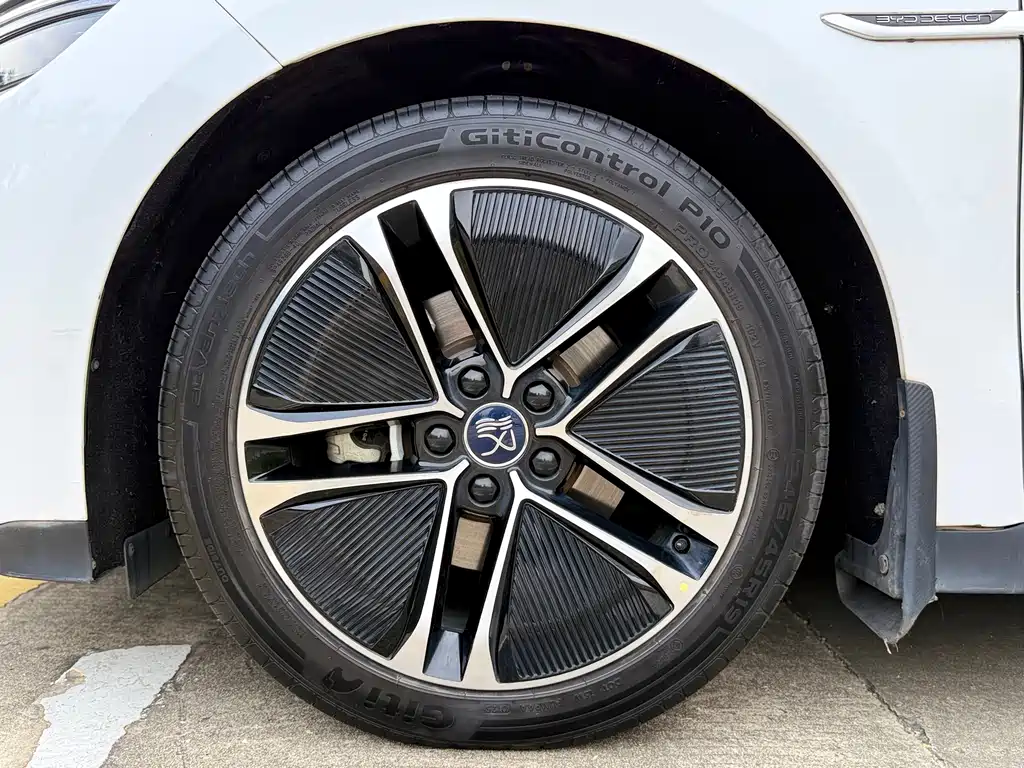 BYD Han — миниатюра 17
