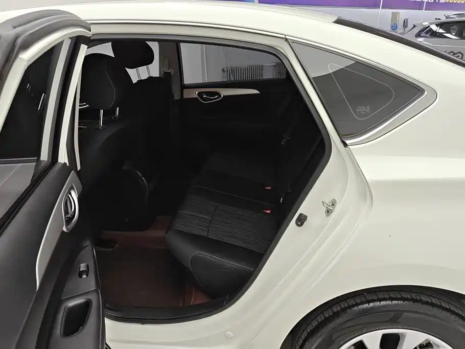 Nissan Sylphy — миниатюра 11