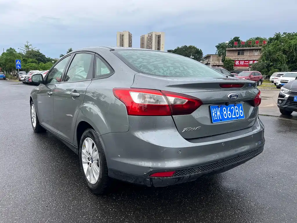 Ford Focus 2012 1.6L AT Comfort
