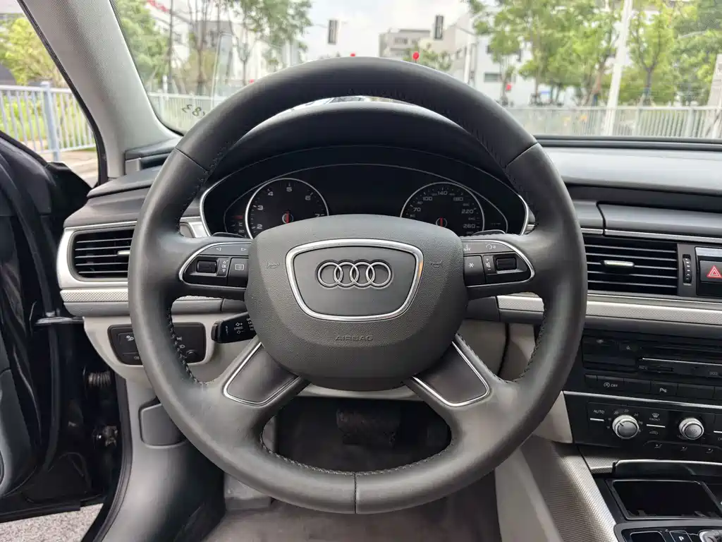 Audi A6L — миниатюра 15