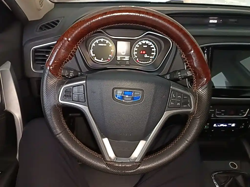 Geely Vision X6 — миниатюра 11