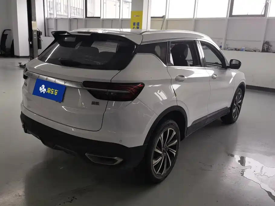 Geely Binyue — миниатюра 3