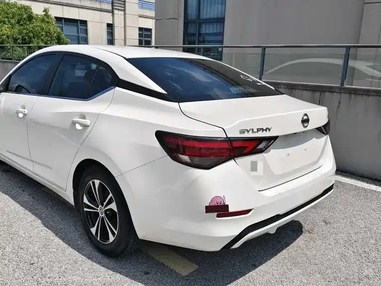 Nissan Sylphy — миниатюра 5