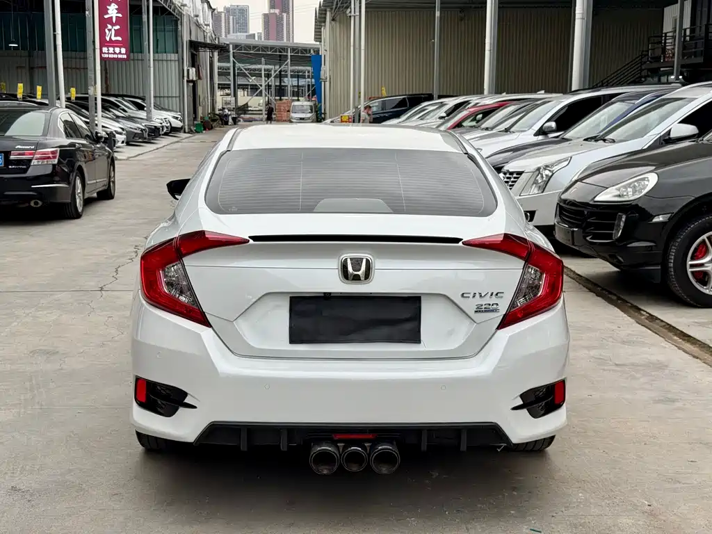 Honda Civic — миниатюра 5