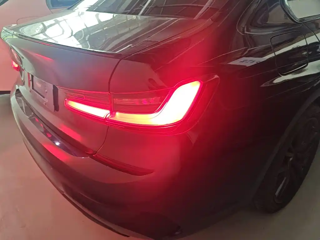 BMW 3 Series — миниатюра 8