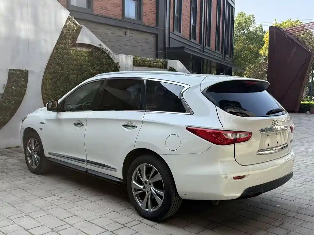 INFINITI QX60