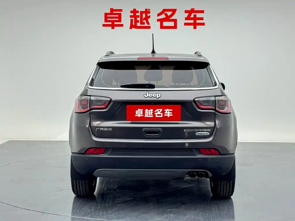Jeep Compass — миниатюра 6