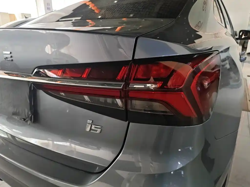 Roewe i5 — миниатюра 8