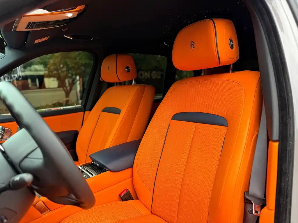 Rolls-Royce Cullinan — миниатюра 13