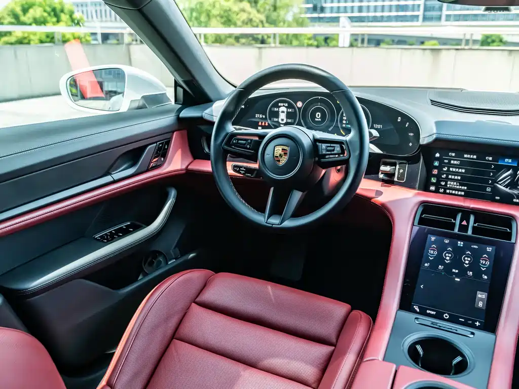 Porsche Taycan — миниатюра 23