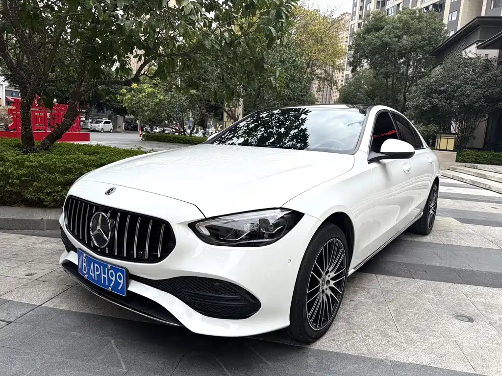 Mercedes-Benz C-Class 2022