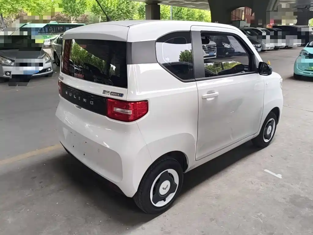 Wuling MINIEV — миниатюра 7