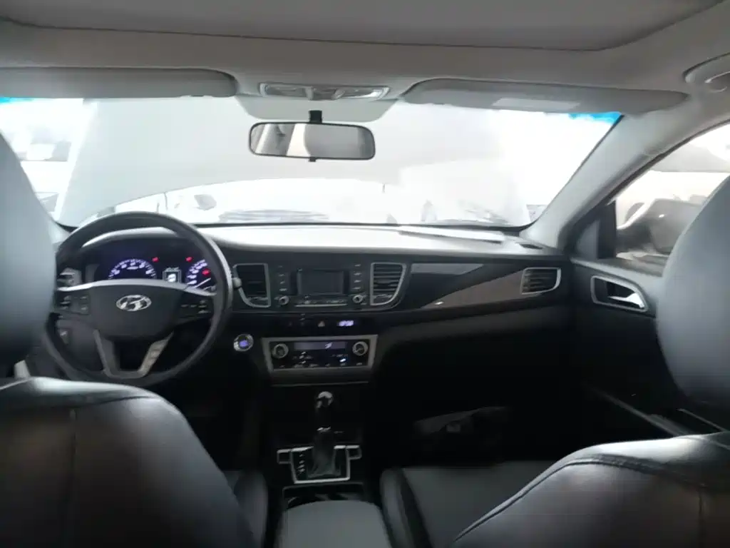 Hyundai Mistra — миниатюра 18