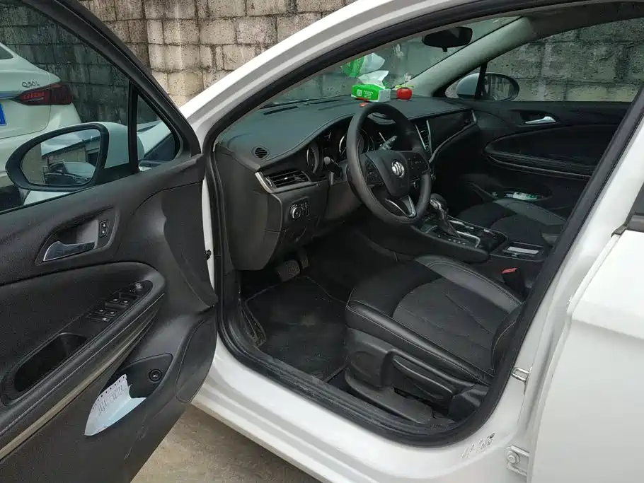 Buick Verano — миниатюра 9