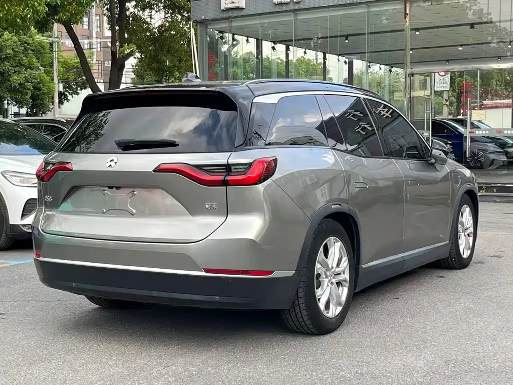 NIO ES8 — миниатюра 6