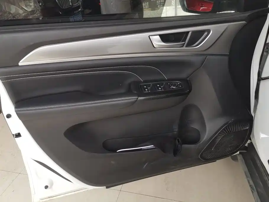Haval M6 — миниатюра 7