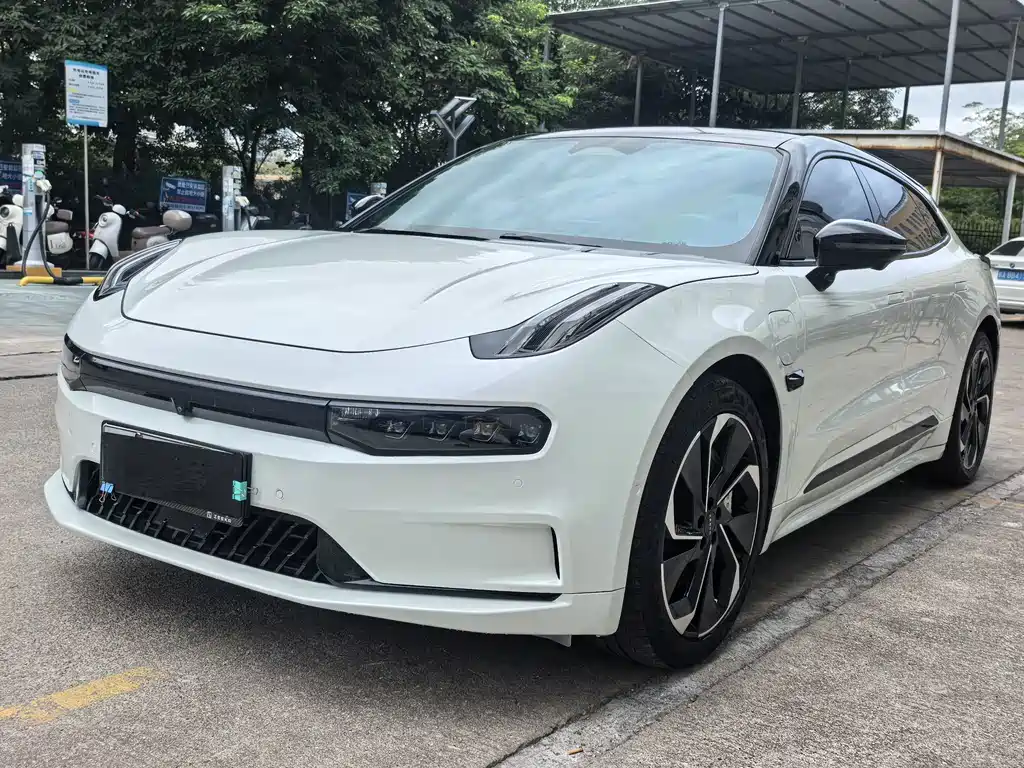 Zeekr 001