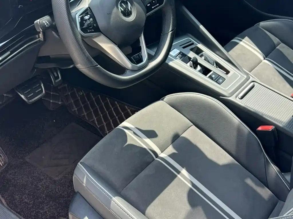 Volkswagen Golf — миниатюра 13
