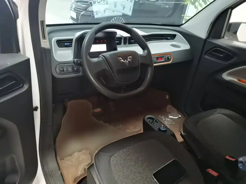 Wuling MINIEV — миниатюра 10