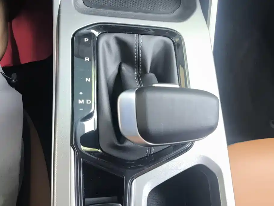 Geely Emgrand — миниатюра 16