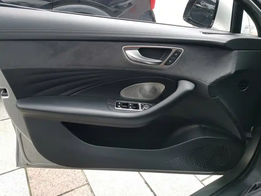 Roewe D7 — миниатюра 7