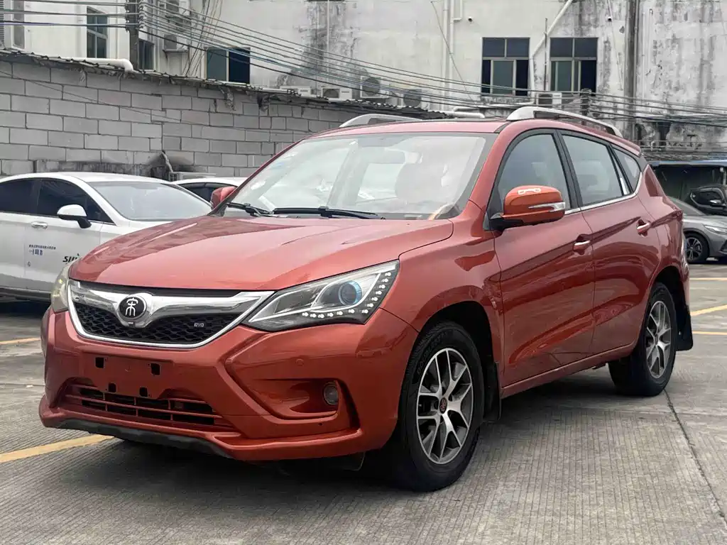 Купить BYD Song