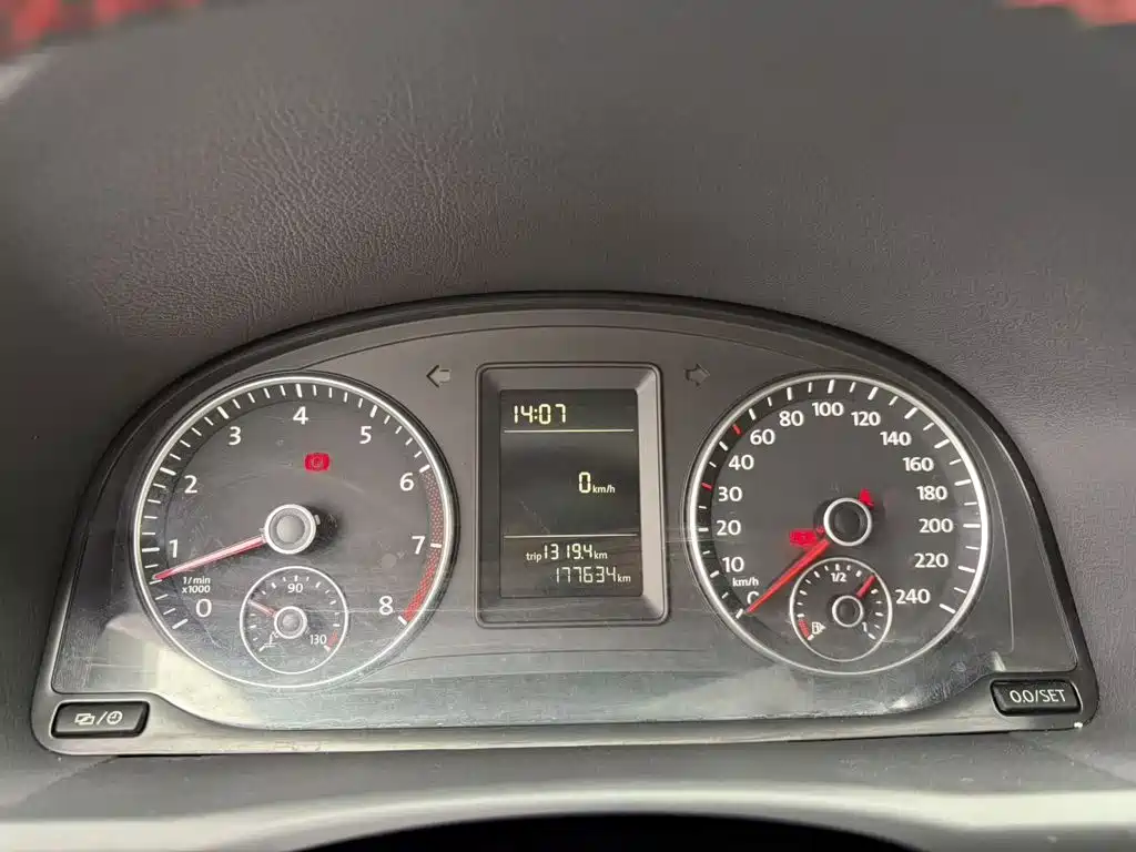 Volkswagen Touran — миниатюра 3