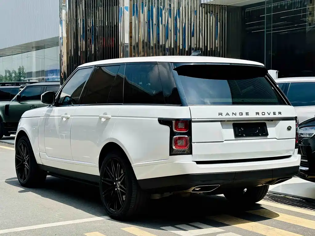 Land Rover Range Rover — миниатюра 4
