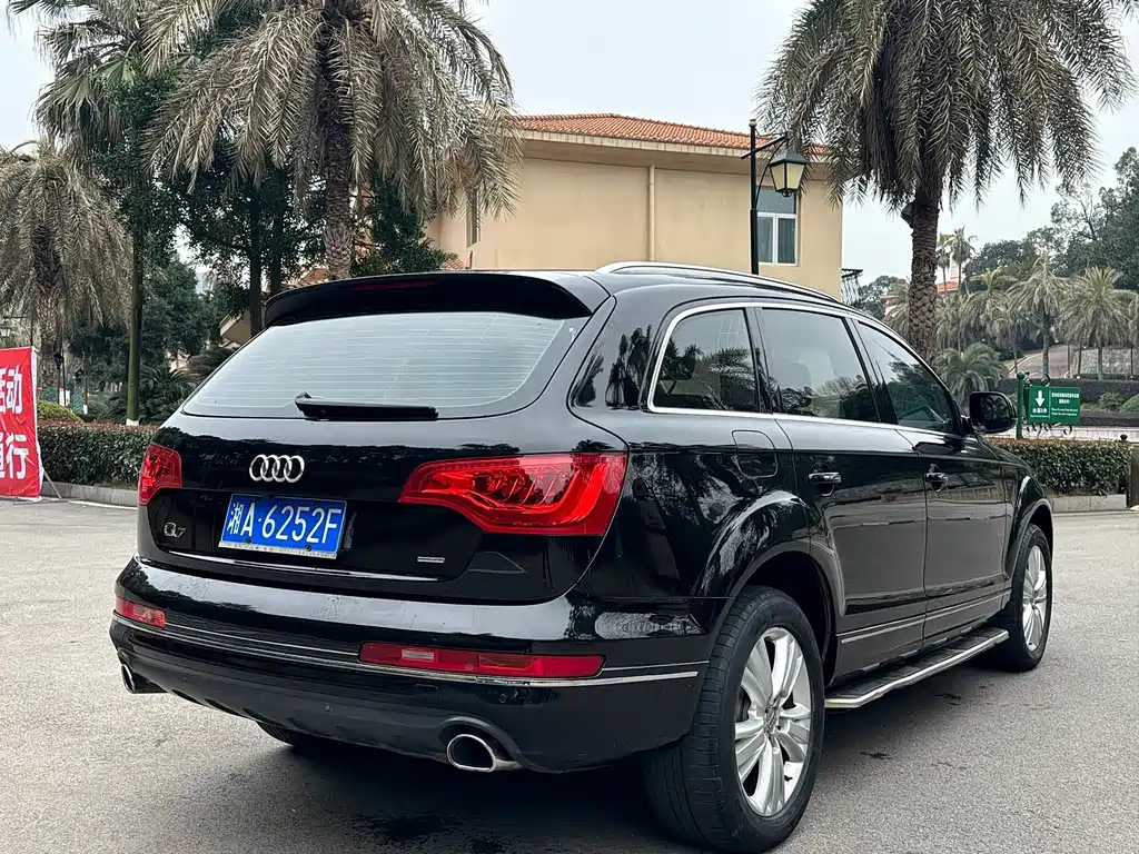 Audi Q7 — миниатюра 11