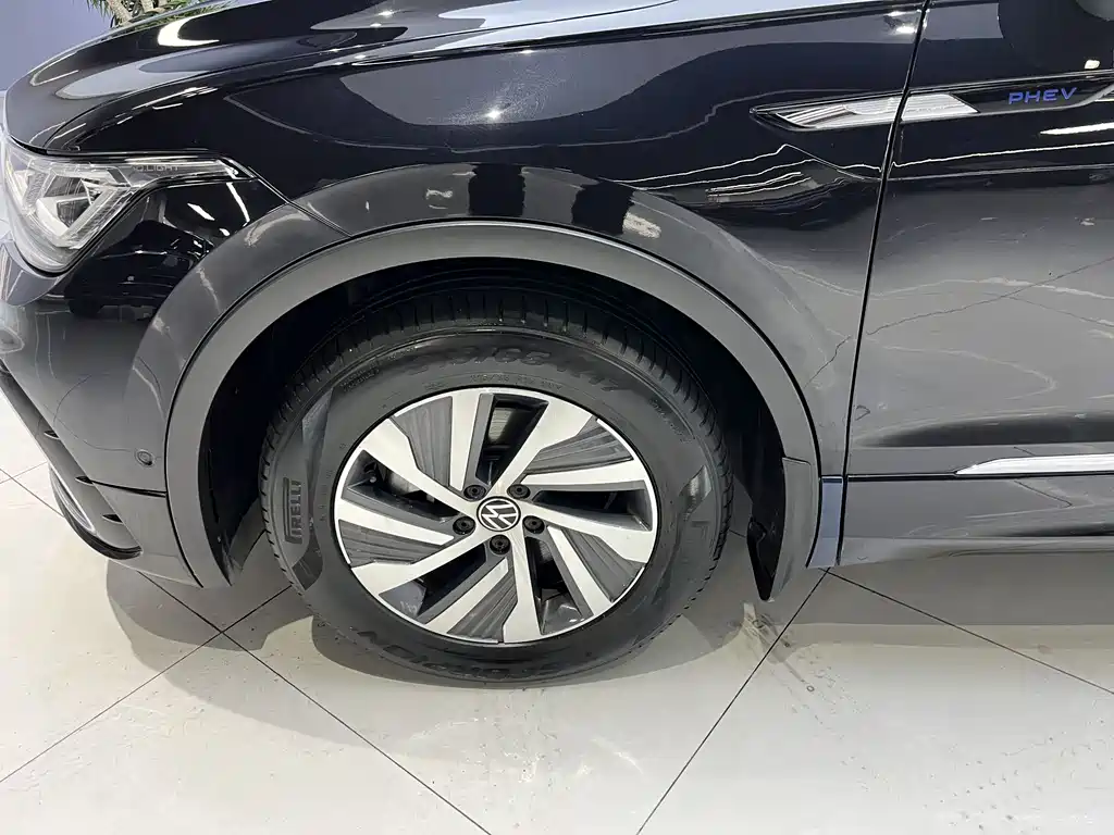 VOLKSWAGEN TIGUAN L NEW ENERGY