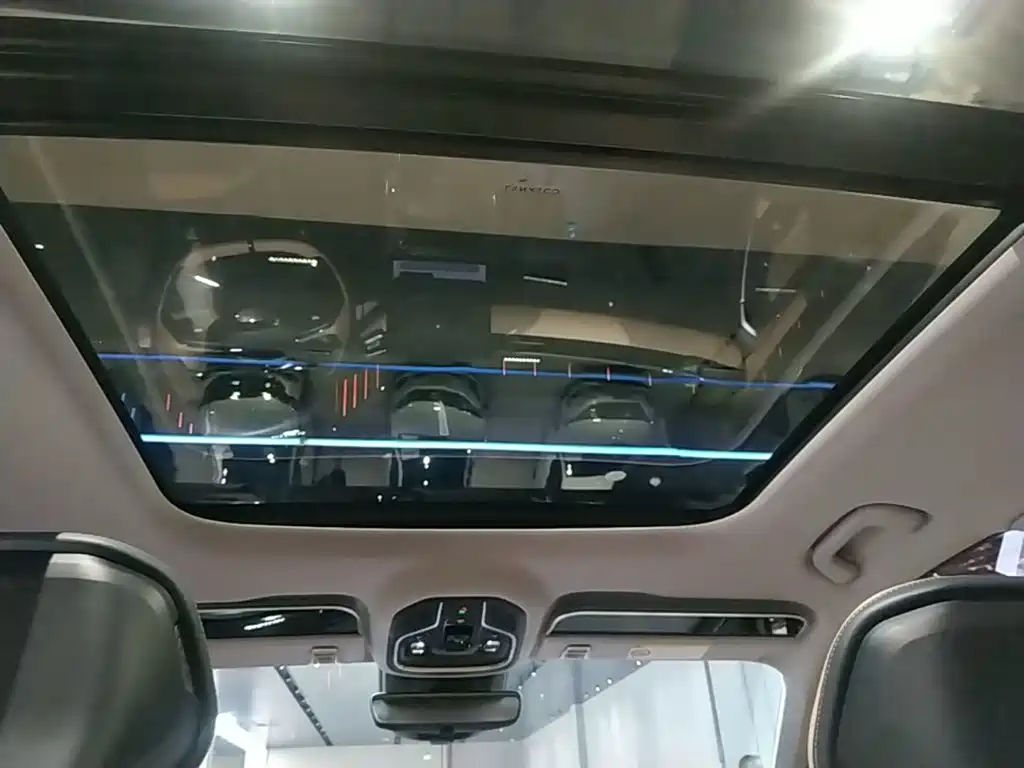 Geely Boyue L — миниатюра 18