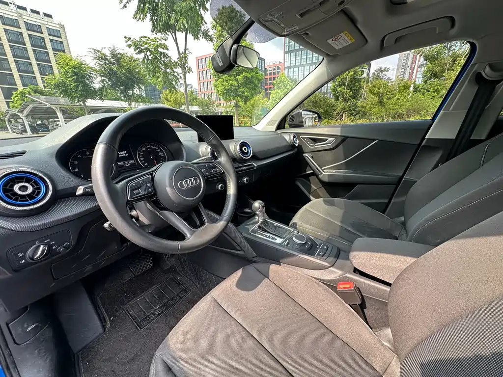 Audi Q2L 35 TFSI Launch Exclusive Edition China VI, фото 12