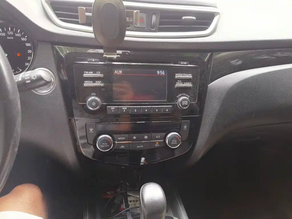 Nissan X-Trail — миниатюра 10