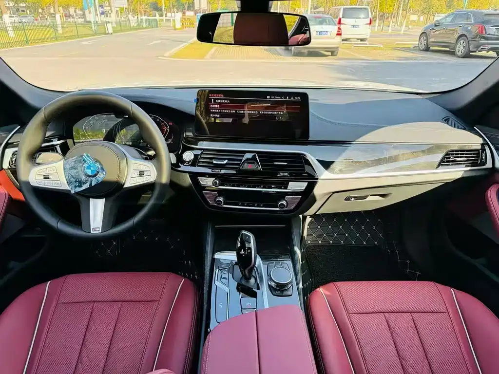 BMW 5 Series — миниатюра 6