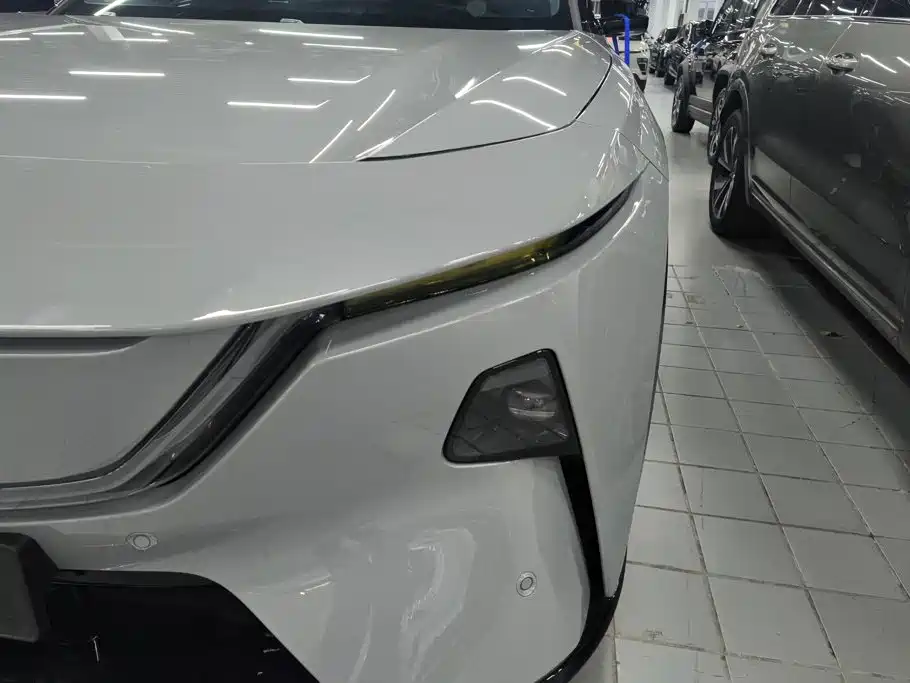 Mazda EZ-60 — миниатюра 5