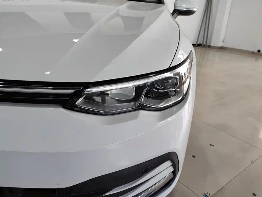 Volkswagen Golf — миниатюра 5