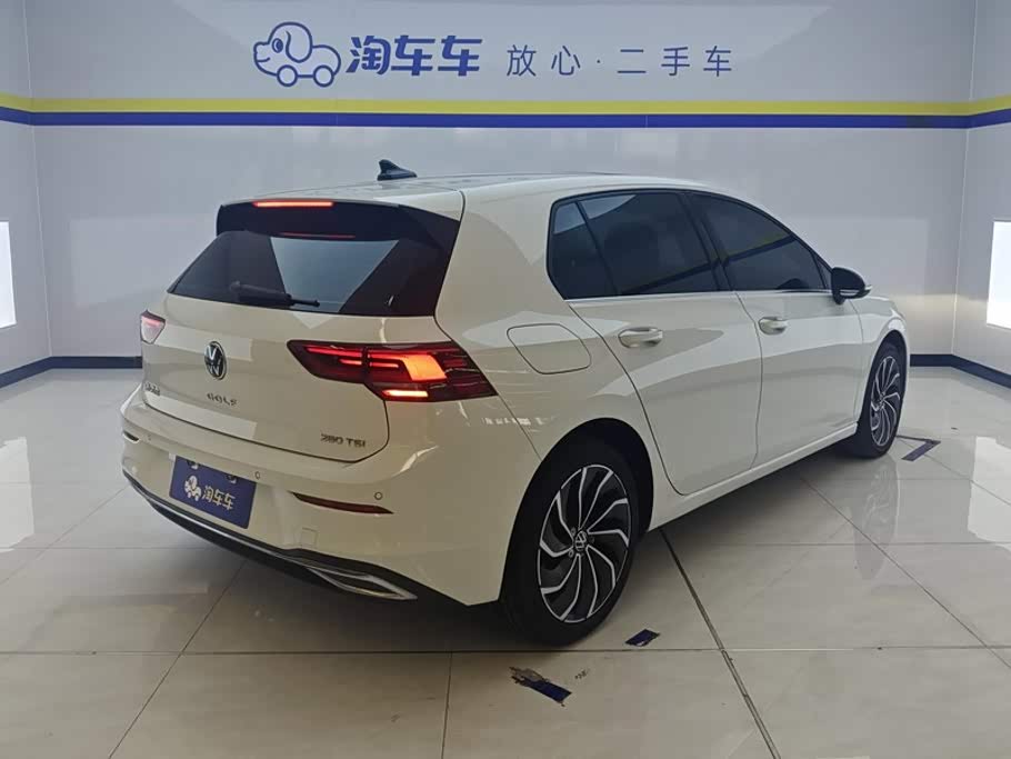 Volkswagen Golf 1.4 л 2022 г. Белый, пробег 48200 км