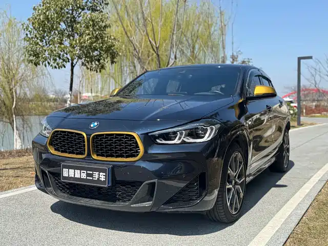 BMW X2