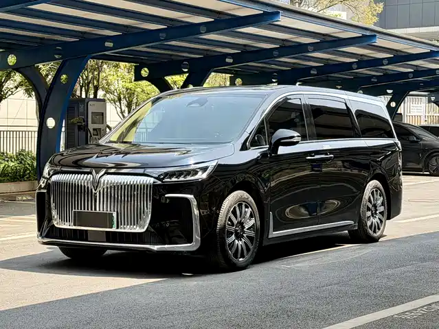 VOYAH LANTU DREAMER 2025