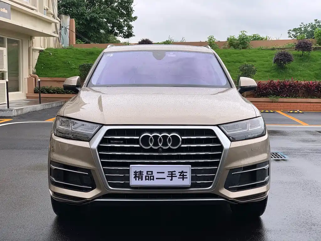 Audi Q7 2018 40 TFSI Comfort