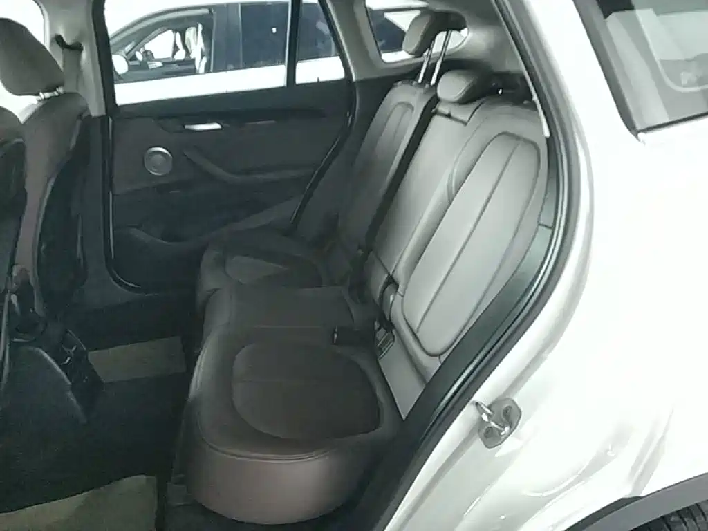 BMW X1 — миниатюра 17