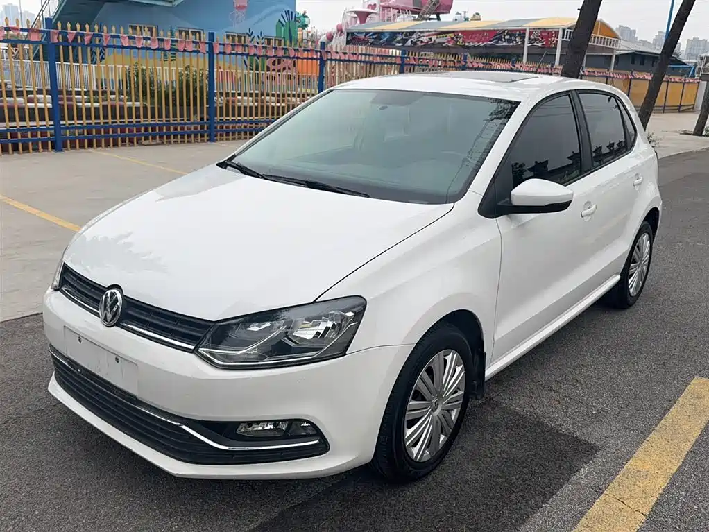 Volkswagen Polo 2016 1.6L Auto Comfort Type