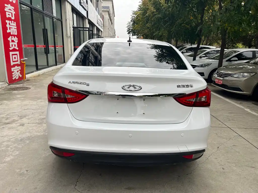 CHERY ARRIZO 5