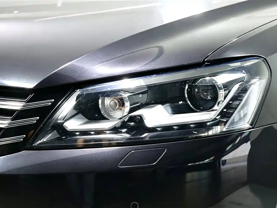 Volkswagen Passat — миниатюра 14