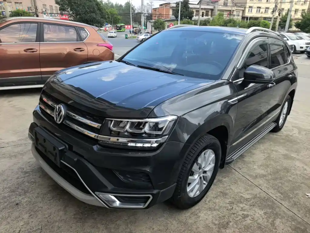 Volkswagen Tharu